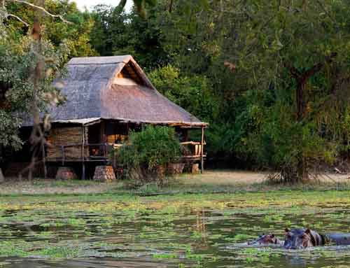 Mfuwe Lodge - South Luangwa Zambia